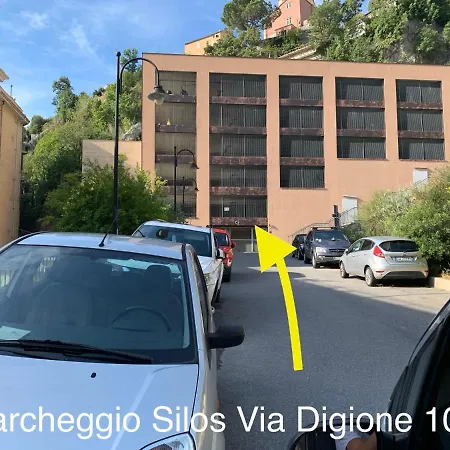 La Casetta Del Bianconiglio Con Garage Lägenhet Genua